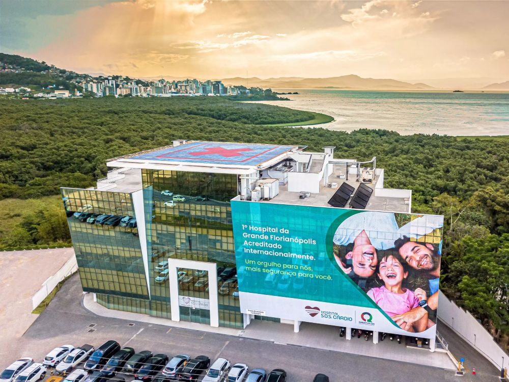 Vista aérea do Hospital SOS Cardio, em Florianópolis